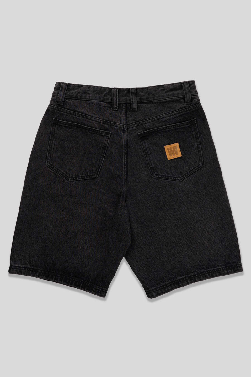 Baggy Denim Short - Leather Patch